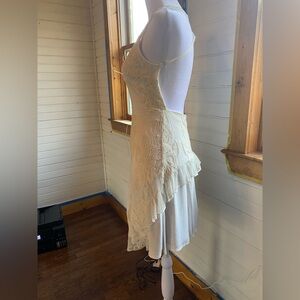 Madison Marcus Elegant Cream Lace Dress